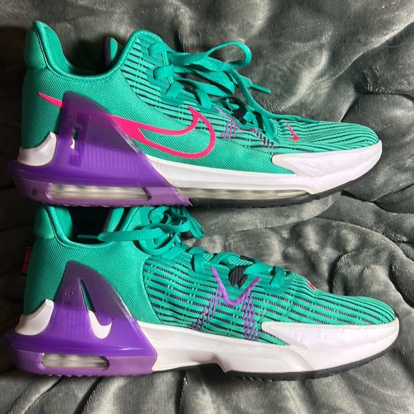 Men’s Nike Lebron Emerald Witness VI Basketball Shoe, Sz 13, Model CZ4052-300 - Picture 3 of 8